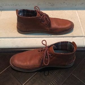 Toms Chukka boots